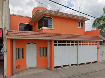 Casa de 4 habitaciones, Aguascalientes · Casa de 190 m² con 4 Recámaras en Venta en Fraccionamiento El Dorado