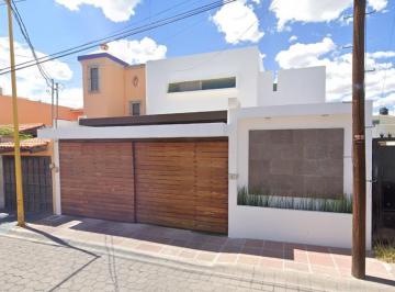Casa de 4 habitaciones, Aguascalientes · Casa de 300 m² con 4 Recámaras en Venta en Jardines de La Concepción