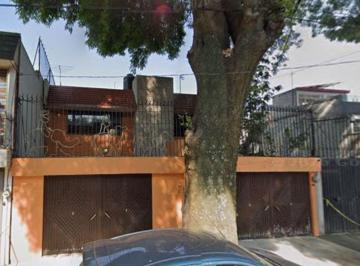 Casa de 3 habitaciones, Coyoacán · Casa de 190 m² con 3 Recámaras en Venta en Campestre Churubusco