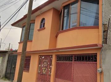Casa de 3 habitaciones, Chimalhuacán · Casa de 180 m² con 3 Recámaras en Venta en Santa María Nativitas