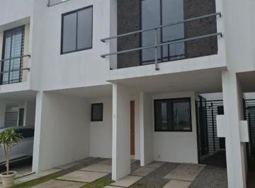 Casa de 3 habitaciones, San Pedro Cholula · Casa en Renta a 2 Calles de Plaza San Diego 3 Recamaras