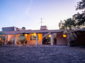 Casa · 469m² · 5 Recámaras · Casa en Venta en Jurica (Robles)