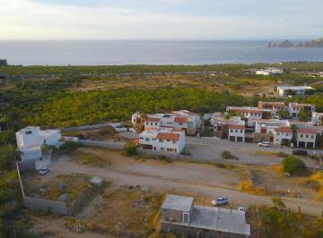 Casa · 350m² · 6 Recámaras · 2 Estacionamientos · Casa en Residencial Ciruelos