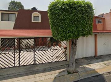 Casa en Venta de 4 habitaciones Las Alamedas · Casa en Venta en del Cardenal #32