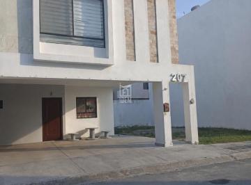 Casa · 250m² · 4 Recámaras · 2 Estacionamientos · 1112 - Casa en Venta Rinconada Bugambilias Apodaca, Nl.