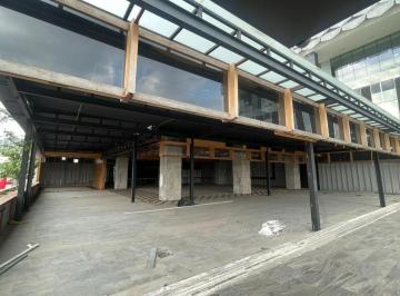 Local comercial · 793m² · Local Comercial en Renta Lobby 33