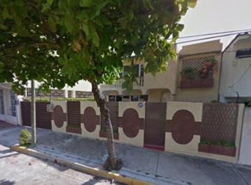 Casa de 4 habitaciones, Acapulco de Juárez · Casa de 226 m² con 4 Recámaras en Venta en Costa Azul