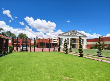 Edificio · 3000m² · 31 Recámaras · 100 Estacionamientos · Hotel en Pachuca