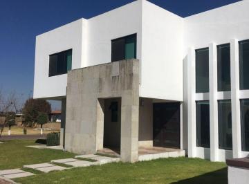 Casa de 3 habitaciones, Calimaya · Casa en Venta en La Concepcion Coatipac