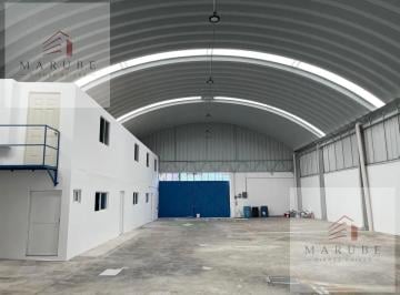 Bodega comercial · 450m² · 6 Estacionamientos · Bodega en Obrero Popular
