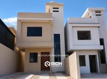 Casa · 148m² · 2 Recámaras · 2 Estacionamientos · Casa en Venta Emiliano Zapata Ciudad Madero
