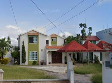 Casa de 3 habitaciones, Othón P. Blanco · Magnifica Oportunidad Casa en Chetumal, Quintana Roo de Recuperación Bancaria
