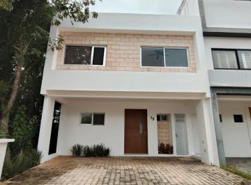 Casa de 3 habitaciones, Benito Juárez · Casa en Renta en Arbolada Cancún con Alberca Privada | $22,500 Mxn Al Mes