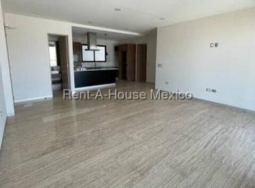 Departamento · 158m² · 2 Estacionamientos · Departamento en Renta en Handiko Juriquilla con Terraza Rah233