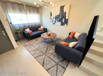 Casa · 112m² · 3 Recámaras · 2 Estacionamientos · Zakia Casa Nueva con Gran Potencial de Plusvalía en Querétaro Rah1232