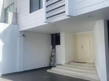 Casa de 3 habitaciones, Coyoacán · Casa en Renta en Paseos de Taxqueña