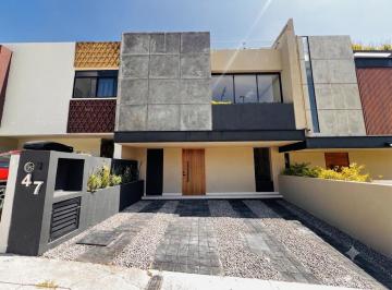 Casa Venta 115m² de 3 habitaciones · Casa de Arquitecto en Venta en Capital Sur Querétaro