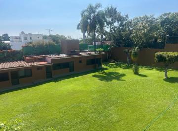 Casa · 535m² · 8 Recámaras · 5 Estacionamientos · Casa en Venta en Tlaltenango