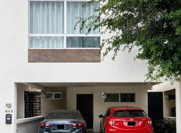 Casa de 3 habitaciones, García · Renta Amueblada Cumbres