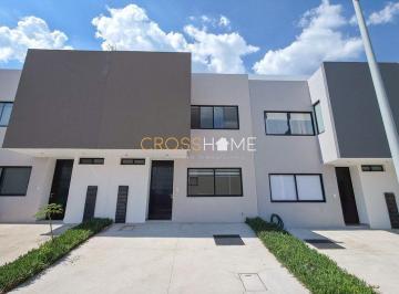 Casa de 4 habitaciones, El Marqués · Casa en Venta Para Personalizar en Kova, Zákia