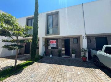 Casa · 100m² · 2 Recámaras · 2 Estacionamientos · Casa en Renta en Zapopan | 2 Recámaras | Coto con Alberca y Seguridad 24/7