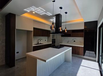 Casa de 4 habitaciones, Medellín · Residencia Exclusiva de Autor en Palmas Green | 4 Recámaras & Jardín Central