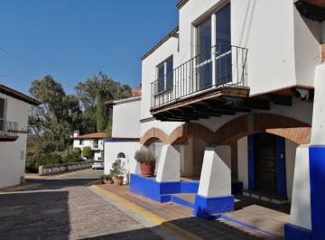 Casa · 300m² · 3 Recámaras · 2 Estacionamientos · Mega Seguridad y Jardín Privado