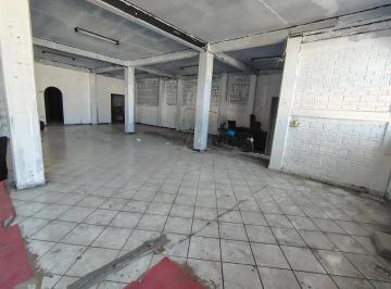 1 · Local a Pie de Calle | 300 m² | Amplio Uso de Suelo