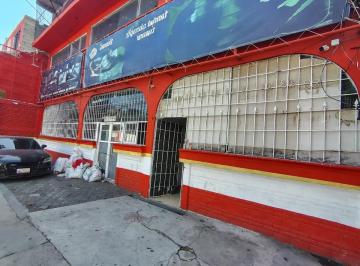 1 · Local a Pie de Calle | 300 m² | Amplio Uso de Suelo