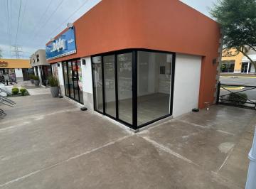 Local comercial · 3 Estacionamientos · Local Comercial Vocación Venta Alimentos
