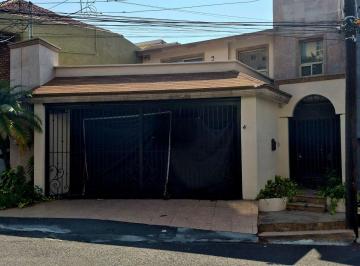 Casa de 4 habitaciones, Monterrey · Casa en Venta en Colinas de San Jeronimo con Acabados de Lujo