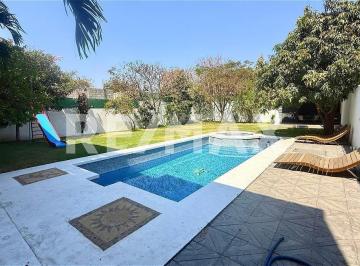 Casa · 493m² · 4 Recámaras · 4 Estacionamientos · Casa en Venta en Morelos, El Capulín, Yautepec