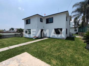 Casa · 268m² · 4 Recámaras · 3 Estacionamientos · Casa en Venta en Morelos, Real de Oaxtepec