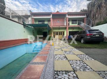 Casa · 210m² · 4 Recámaras · 3 Estacionamientos · Casa en Venta en Morelos, Santa Rosa, Yautepec