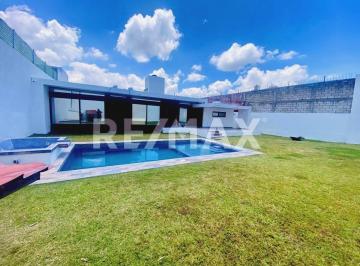 Casa · 237m² · 3 Recámaras · 2 Estacionamientos · Casa en Venta en Morelos, Real de Oaxtepec