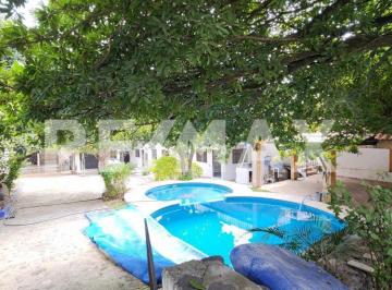 Casa · 380m² · 5 Recámaras · 4 Estacionamientos · Casa en Venta en Yautepec, Morelos