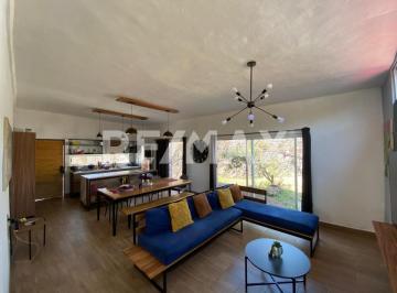 Casa · 110m² · 3 Recámaras · 3 Estacionamientos · Casa en Venta en Morelos, Tepoztlán