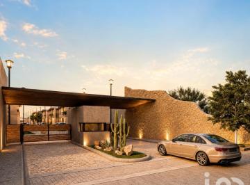 Casa · 120m² · 3 Recámaras · 2 Estacionamientos · Casa Habitacion Modelo Lirio en Carcamos Residencial