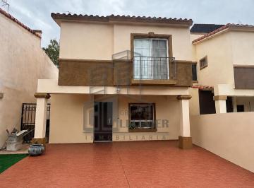 Casa de 4 habitaciones, Mexicali · Casa en Venta en Bosques del Sol