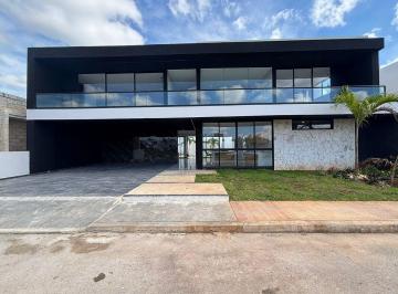 0671e44fb8a85b46b93384495a0ffe5eb107fdb0f0725c9b00ab6ce9e9bb77af · Casa con Alberca a Estrenar en Privada Residencial Conkal