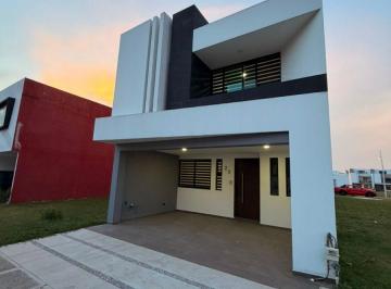 Casa de 3 habitaciones, Puebla · Casa en Renta en El Fraccionamiento Antigua Cementera