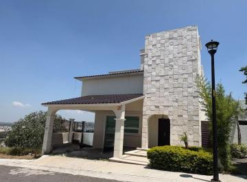 Casa de 3 habitaciones, Corregidora · Casa en Renta en Hacienda Real Tejeda, Amueblada o Sin Muebles, Corregidora, Qro.