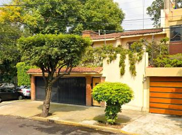Casa de 4 habitaciones, Coyoacán · Casa de 345 m² con 4 Recámaras en Venta en del Carmen