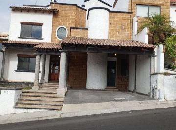 Casa de 4 habitaciones, Querétaro · Casa en Venta El Pedregal de Querétaro