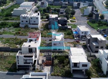 Terreno / Lote · 152m² · Terreno en Venta Dominio Cumbres García