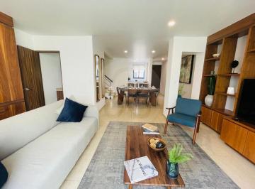 Casa · 215m² · 3 Recámaras · 2 Estacionamientos · Reserva del Sur: Casa en Venta en Miguel Hidalgo