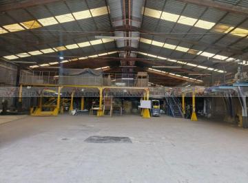Nave industrial · 1325m² · 4 Estacionamientos · Nave Industrial en Renta en Central de Carga