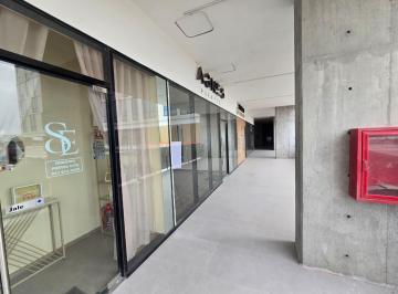 Local comercial · 51m² · 1 Recámara · 20 Estacionamientos · Renta de Local Comercial en Loreto Apodaca Tower