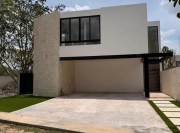 Casa · 354m² · 3 Recámaras · 2 Estacionamientos · Casa en Fraccionamiento Parque Central