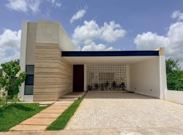 Casa · 298m² · 3 Recámaras · 4 Estacionamientos · Casa de Autor en Venta